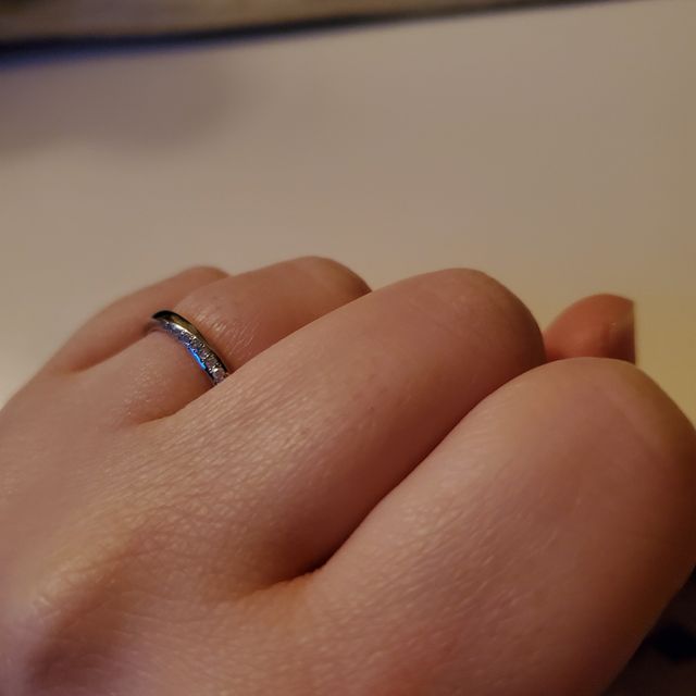 【4℃ BRIDAL(ヨンドシーブライダル)の口コミ】 プラチナの純度が99.5%ということで、強度が弱くなるのでは？と思ったので…