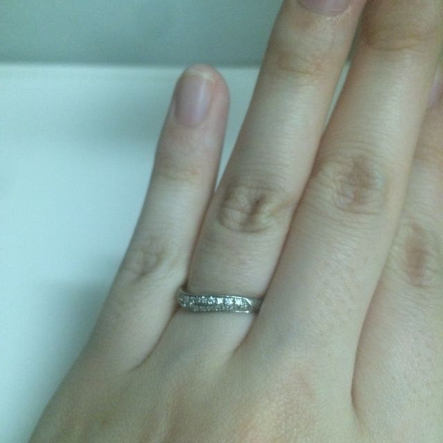 【ブルガリ(BVLGARI)の口コミ】 いかにも結婚指輪っぽいものが嫌だったのでなるべくデザインがお洒落な指…