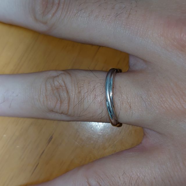 【銀座ダイヤモンドシライシの口コミ】 少し変わったデザインの指輪を探していていました。
最初は金銀の二色のも…