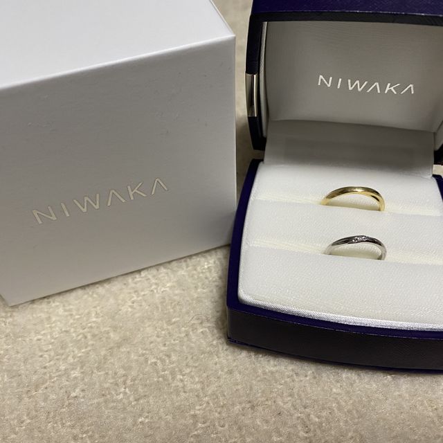 【俄(にわか)の口コミ】 仕事柄シンプルなものをと思っていましたが、試着したら最後。ダイヤの輝…