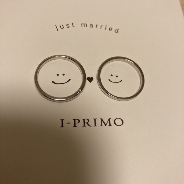 【アイプリモ(I-PRIMO)の口コミ】 指輪のデザインの決め手はシンプルなところにですね。
違和感もなく本当に…