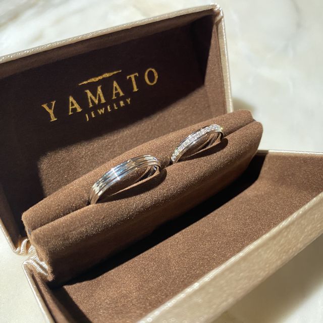 【PILOT BRIDAL(パイロットブライダル)の口コミ】 指輪のデザインと付け心地に惹かれ購入させて頂きました。シンプルながら…