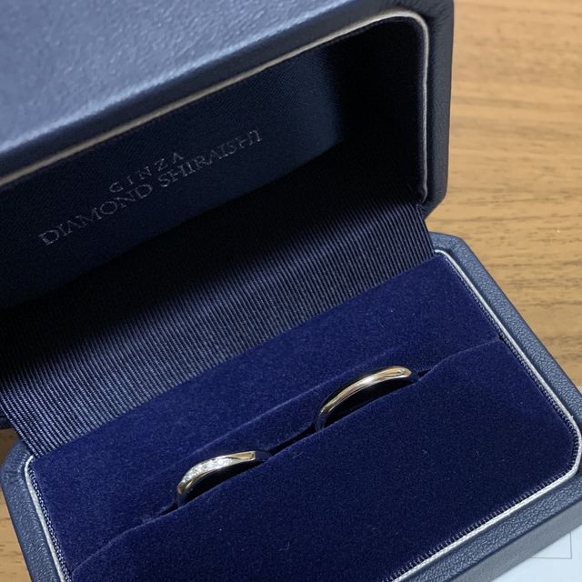 【銀座ダイヤモンドシライシの口コミ】 シンプルなデザインで探していて、ダイヤモンドシライシでウェーブがかっ…