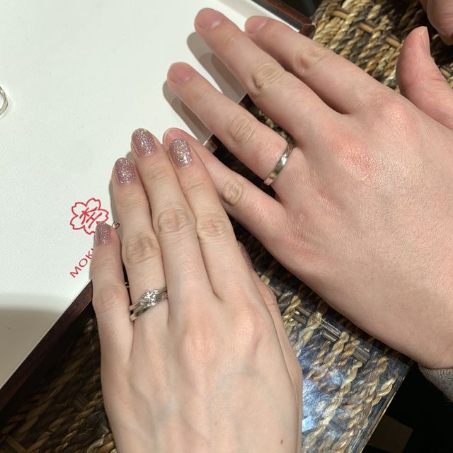 【杢目金屋(もくめがねや)の口コミ】 なんといっても木目調のデザインが珍しいです。いろんな金属を職人が重ね…