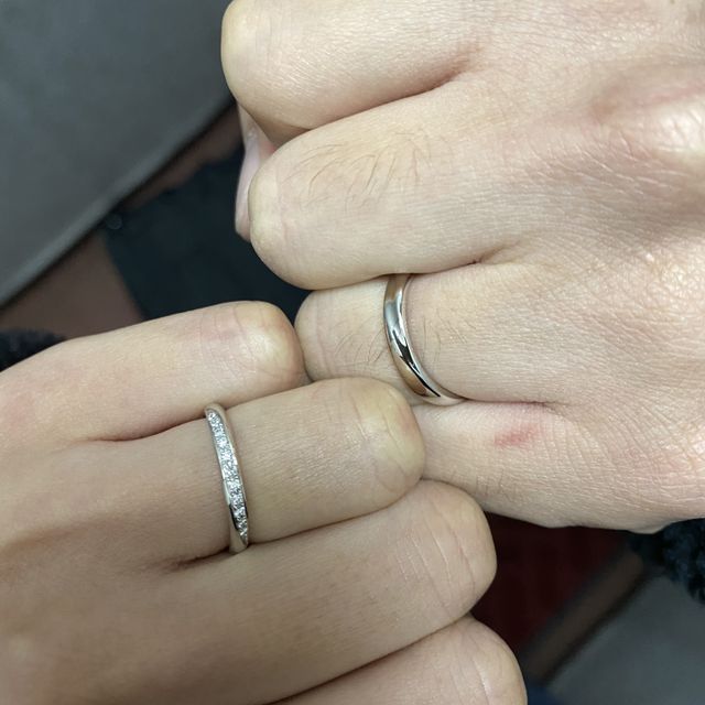 【ケイウノ ブライダル(K.UNO BRIDAL)の口コミ】 デザインや込められた想い。
刻印も希望が叶い、魅力に感じました。
個人…