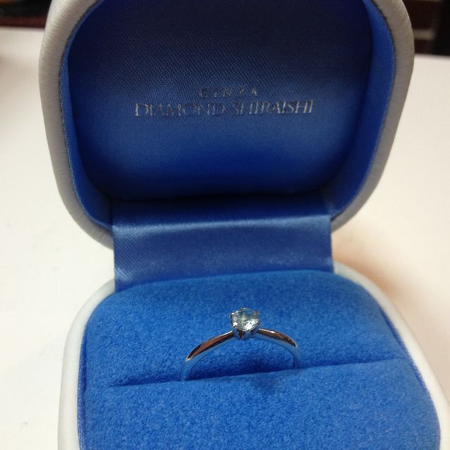 【銀座ダイヤモンドシライシの口コミ】 太くて関節のゴツゴツしてる、指輪が似合わない私の指に、似合うデザイン…