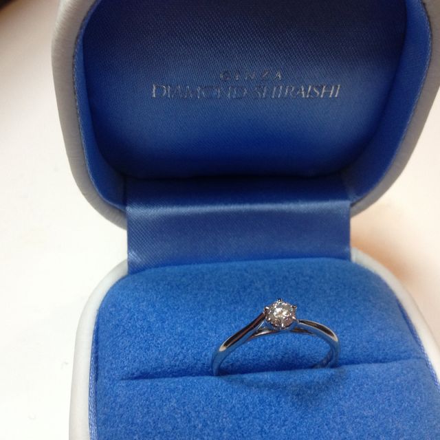 【銀座ダイヤモンドシライシの口コミ】 太くて関節のゴツゴツしてる、指輪が似合わない私の指に、似合うデザイン…