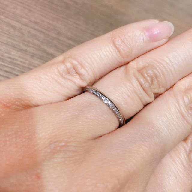 【銀座ダイヤモンドシライシの口コミ】 営業の仕事をしているため、派手に見えるものは避けたいなと思っていまし…