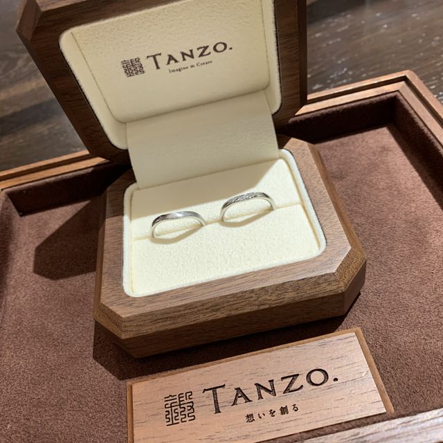【TANZO.(鍛造指輪)の口コミ】 とにかく丈夫なもので、着け心地がよいものを探していました。そして、一…