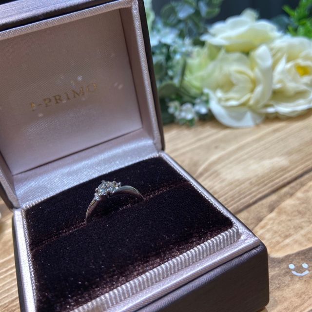 【アイプリモ(I-PRIMO)の口コミ】 自分の手がかなり小さく、キラキラし過ぎていると手が指輪に負けてしまう…