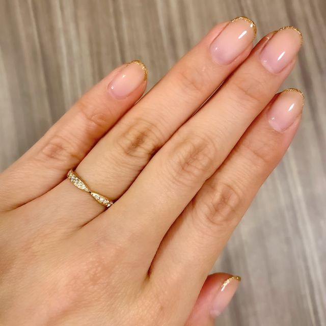 【ティファニー(Tiffany & Co.)の口コミ】 婚約指輪のティファニーセッティングのスッキリしたデザインとダイヤモン…