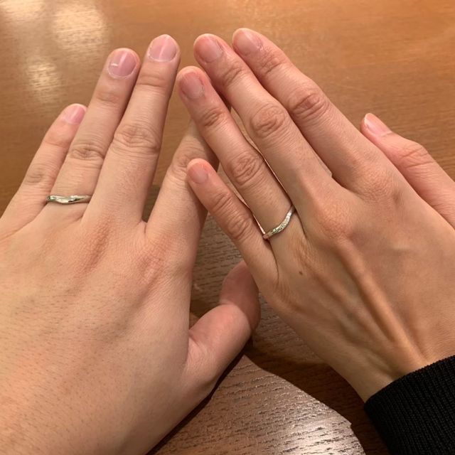 【TRECENTI(トレセンテ)の口コミ】 2人とも普段アクセサリーをつける習慣があまりないため、つけ心地が良いも…