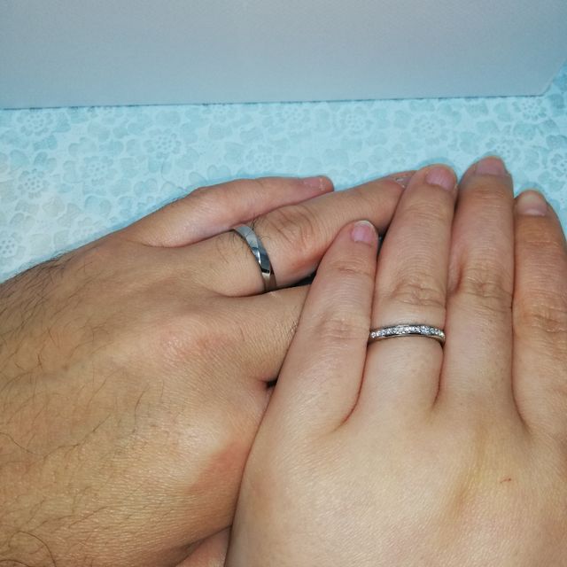 【ラザール ダイヤモンド(LAZARE DIAMOND)の口コミ】 婚約指輪を持たないので、結婚指輪は少し贅沢に私の好きなキラキラを目指…