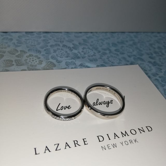 【ラザール ダイヤモンド(LAZARE DIAMOND)の口コミ】 婚約指輪を持たないので、結婚指輪は少し贅沢に私の好きなキラキラを目指…