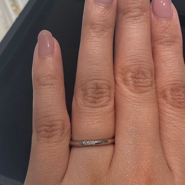 【ティファニー(Tiffany & Co.)の口コミ】 指輪のデザインは、王道ブランドということもありシンプルなデザインです…
