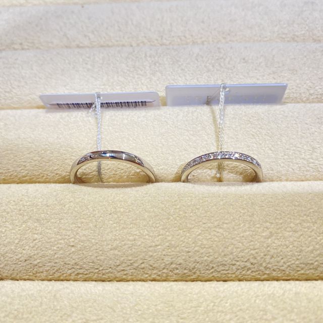 【TRECENTI(トレセンテ)の口コミ】 丸みを帯びた形でつけ心地が良いです。
ダイヤの留め方も頑丈らしく普段使…