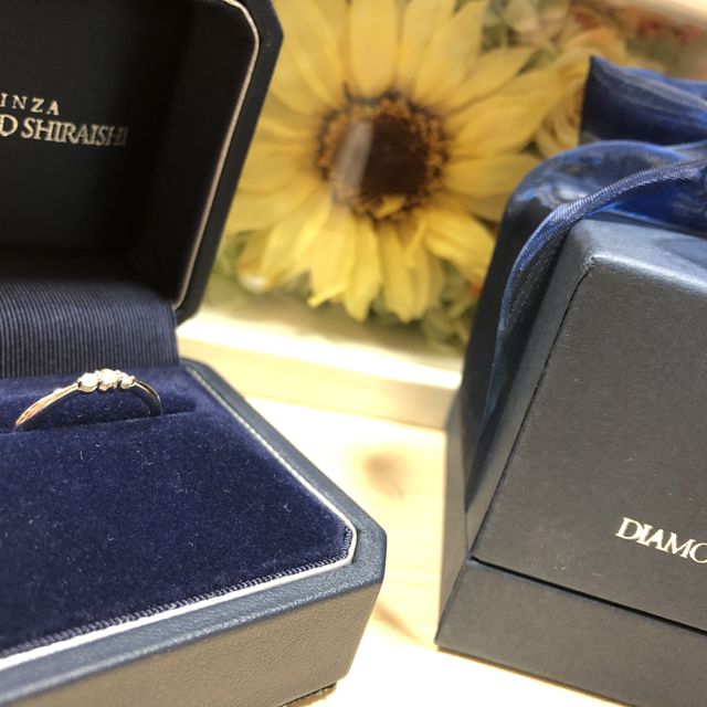 【銀座ダイヤモンドシライシの口コミ】 指輪を選ぶ際にいろいろな店舗で比較しましたが、ダイヤモンドシライシは…