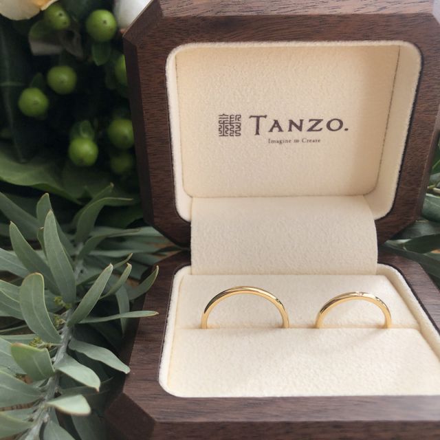 【TANZO.(鍛造指輪)の口コミ】 ゼクシィなどで色々探していてTANZOの指輪にたどり着くまでに何店舗かまわ…