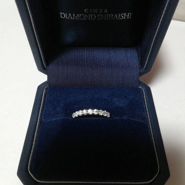 【銀座ダイヤモンドシライシの口コミ】 シンプルで上品なものが欲しくてお店に行きました。見た目と大きさが理想…