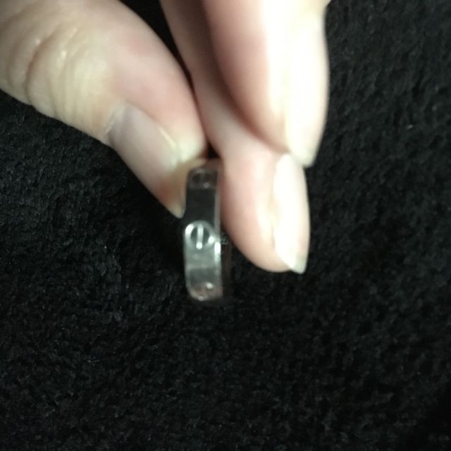 【カルティエ(Cartier)の口コミ】 以前からカルティエが好きで結婚指輪はカルティエにしようと思っており静…