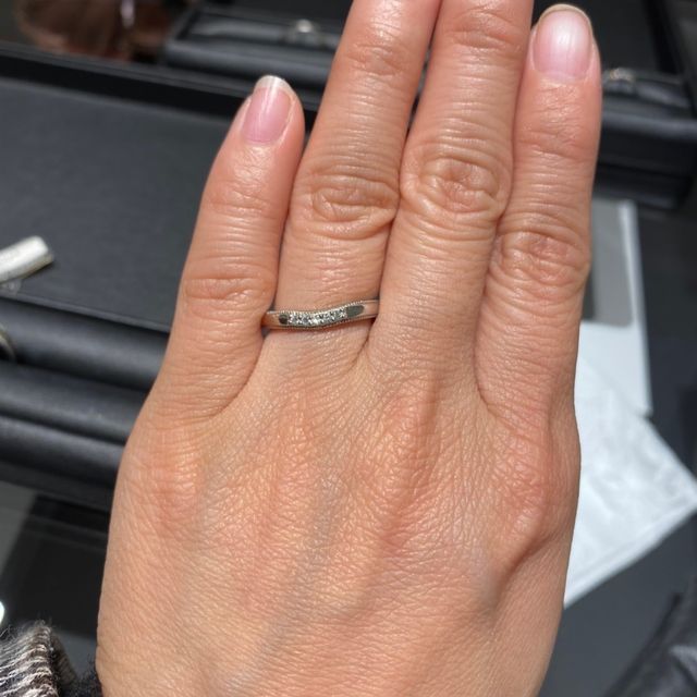 【エクセルコダイヤモンド(EXELCO DIAMOND)の口コミ】 一般的な結婚指輪感もありつつ、人と違ったデザインを求めている方におす…