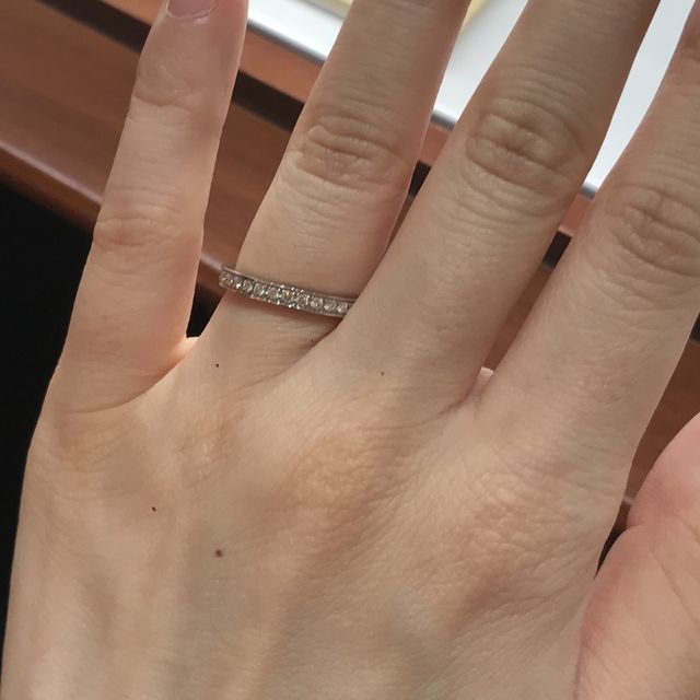 【ブルガリ(BVLGARI)の口コミ】 もともとダイヤのついた指輪を探していました。ブルガリには、1石のものか…