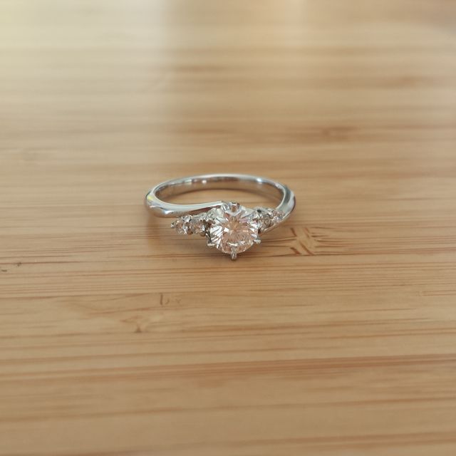 【LEHAIM(レハイム)の口コミ】 試着して、ダイヤモンドが一番映えるもの、飽きずに長く付けることが出来…