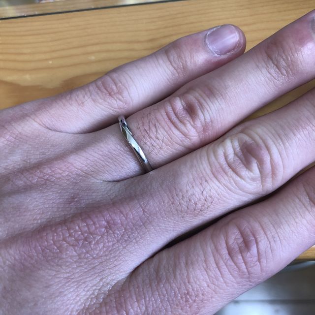【銀座ダイヤモンドシライシの口コミ】 色々なデザインの指輪を見せていただき、スタッフの方ともたくさんお話を…