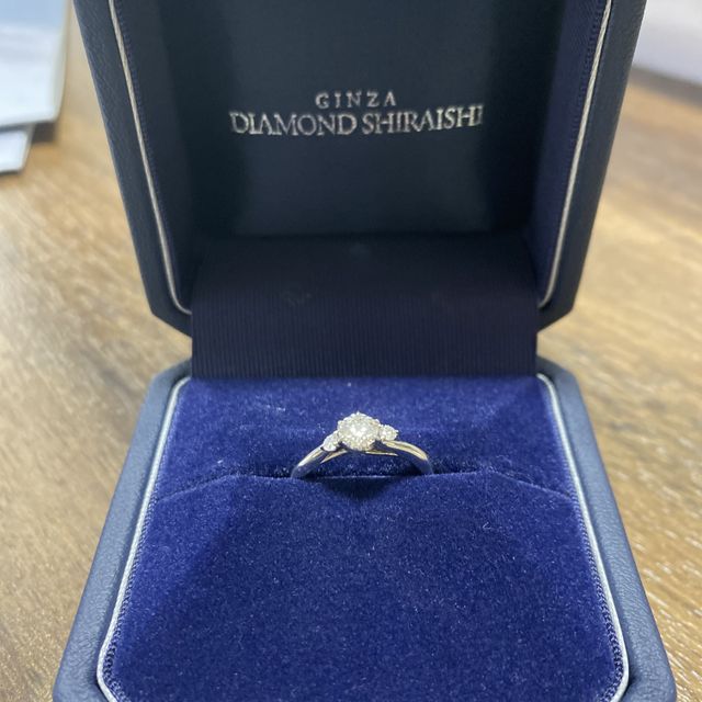 【銀座ダイヤモンドシライシの口コミ】 TVCMやYouTubeの広告等を見て興味を持ちました。スマイルプロポーズリング…