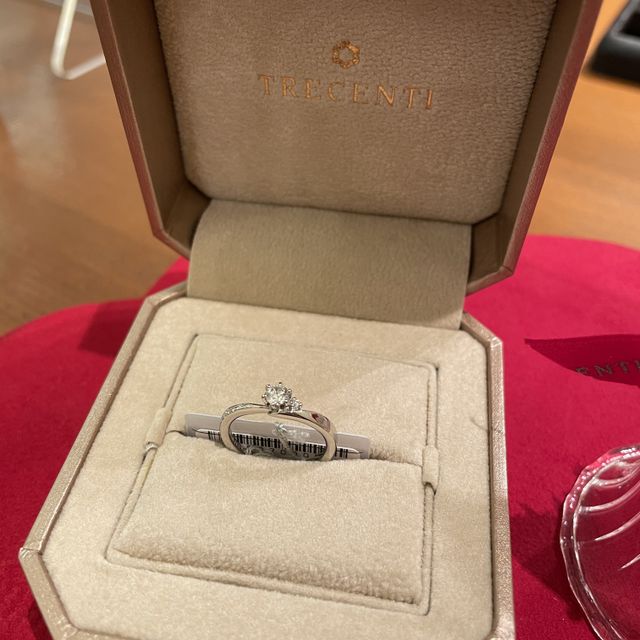 【TRECENTI(トレセンテ)の口コミ】 保証制度・つけ心地・ダイヤの質
他店でとても気になっているデザインがあ…
