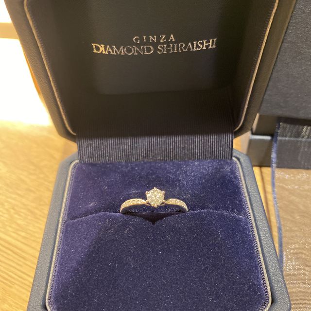 【銀座ダイヤモンドシライシの口コミ】 ダイヤモンドの質が良く、老舗のダイヤモンドシライシで購入を決めました…