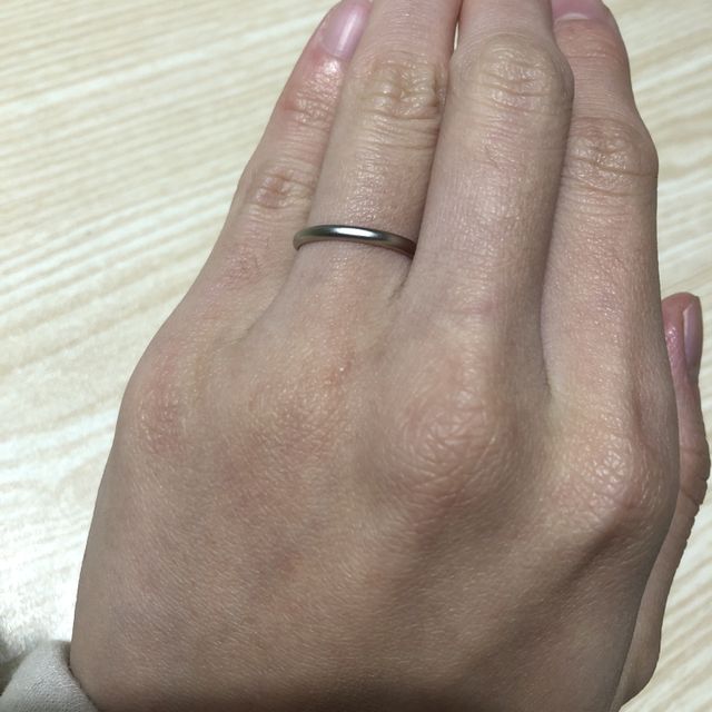 【湘南彫金工房 andfuseの口コミ】 指輪のデザインは、表面平打ちで模様をつけることもできますが、今回はシ…