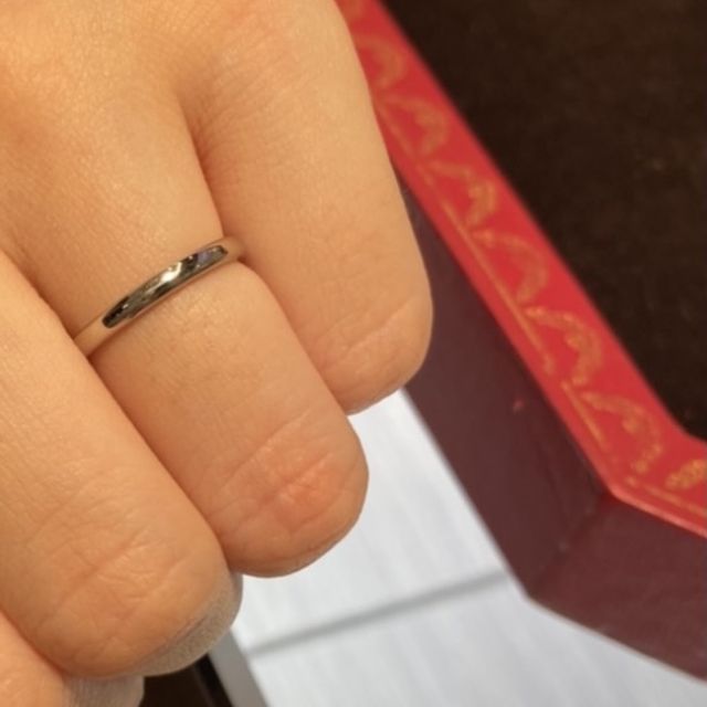 【カルティエ(Cartier)の口コミ】 とてもシンプルなデザインです。飽きないデザインのため、長く使える点が…