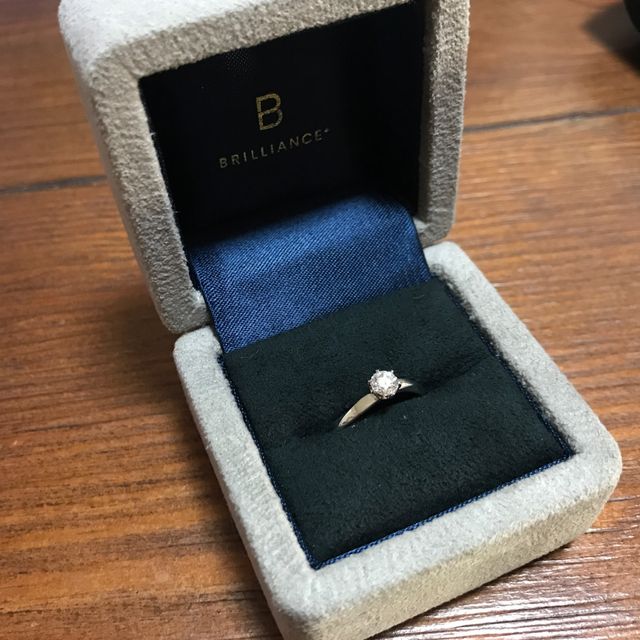 【BRILLIANCE+(ブリリアンスプラス)の口コミ】 デザイン…控えめで上品。ただシンプルなだけでなく、優しいひねり…
