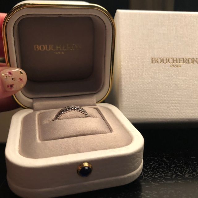 【ブシュロン(BOUCHERON)の口コミ】 ◇デザイン◇
毎日つけるので、2人が気に入るデザインが良いねと話していま…