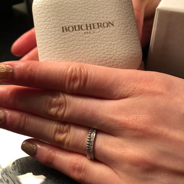【ブシュロン(BOUCHERON)の口コミ】 ◇デザイン◇
毎日つけるので、2人が気に入るデザインが良いねと話していま…
