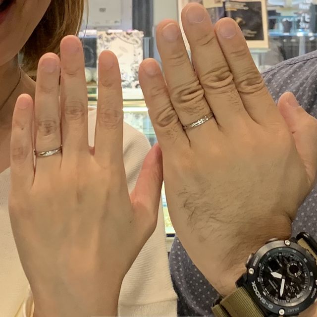 【insembre(インセンブレ)の口コミ】 あまり予算が取れなかったのですが、鍛造プラチナの素晴らしい指輪を選ぶ…