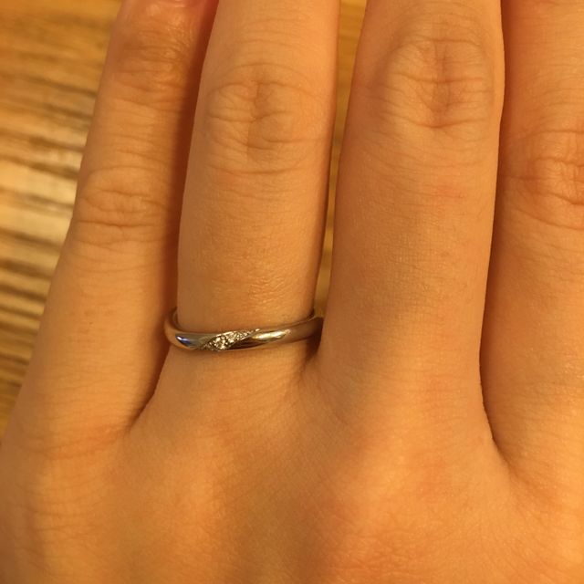 【アイプリモ(I-PRIMO)の口コミ】 細め、シンプルなデザインと付け心地の良さを決め手として探していました…