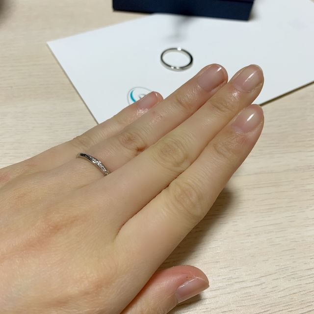 【銀座ダイヤモンドシライシの口コミ】 2人で同じ種類の指輪が良くて、2人のイメージがバッチリあったのがこの指…