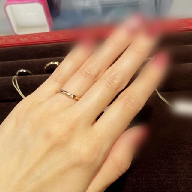 【カルティエ(Cartier)の口コミ】 シンプルですが、かわいいです！
バレリーナは、180度まわしてつけるとCar…