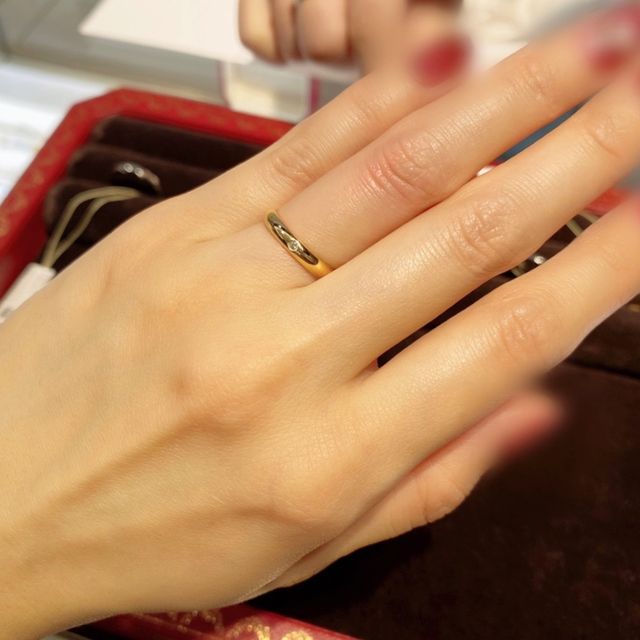 【カルティエ(Cartier)の口コミ】 シンプルですが、かわいいです！
バレリーナは、180度まわしてつけるとCar…