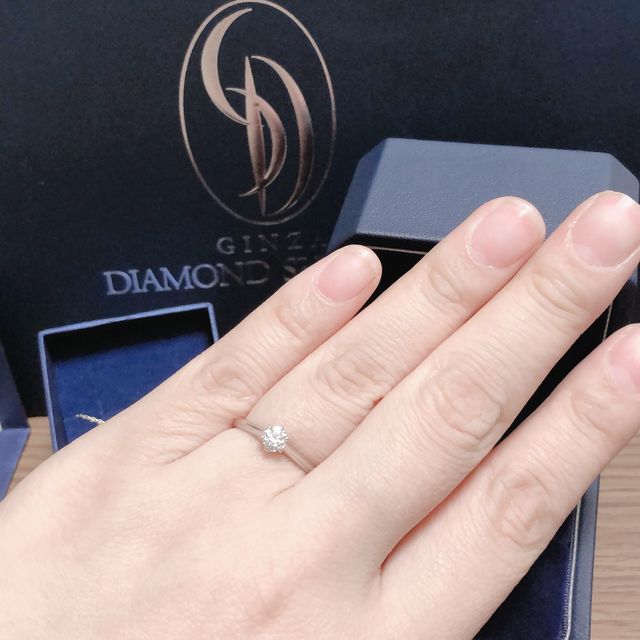 【銀座ダイヤモンドシライシの口コミ】 デザインは色々見ていましたがつけたときのしっくり感がよかったです。つ…