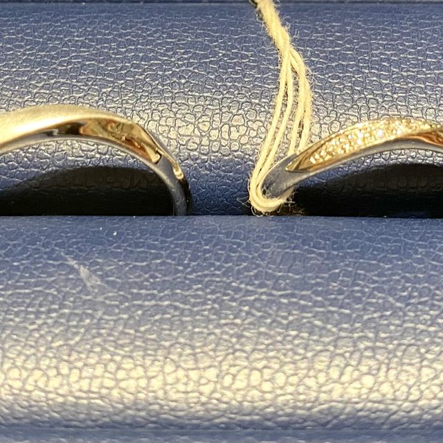 【銀座ダイヤモンドシライシの口コミ】 デザインがお互い気に入ったことから、
指輪を決定しました。
決定するに…