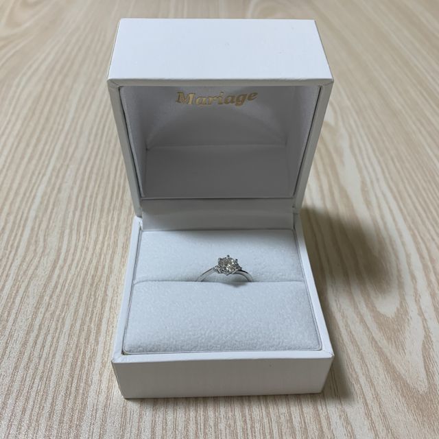 【Mariage ent(マリアージュエント)の口コミ】 指輪のデザインが好きで、いくつか試着した中でも一番似合うものを選びま…