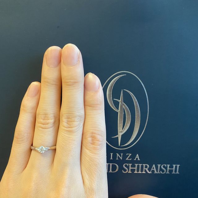 【銀座ダイヤモンドシライシの口コミ】 プロポーズリングを貰って、一緒に指輪を選びに行きました。
Bouquet Roco…