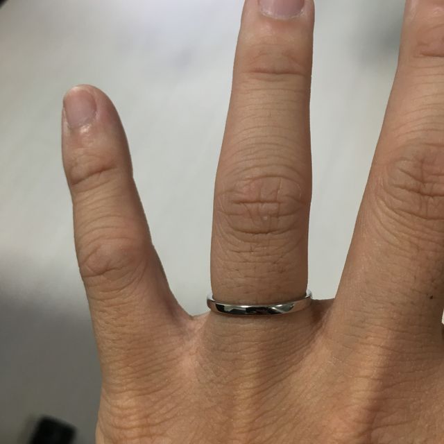 【銀座ダイヤモンドシライシの口コミ】 シンプルでとてもかっこよかったからです。
値段も他ブランドと比べて高く…