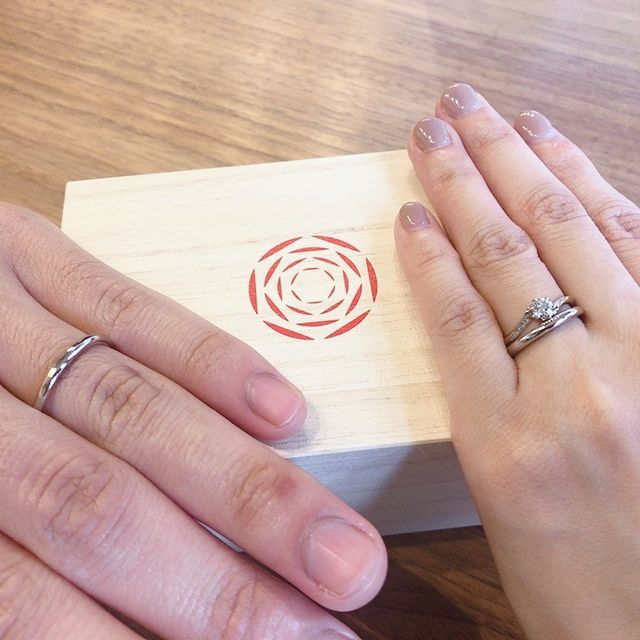 【出雲結(いずもゆい)の口コミ】 絆結という指輪の意味に、寄り添う二人同じ気持ちという点にとても惹かれ…