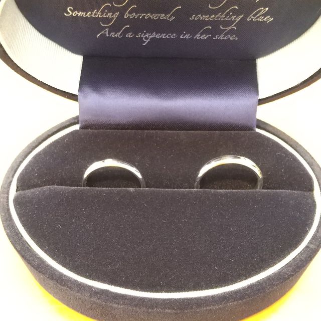 【Something Blue(サムシングブルー)の口コミ】 最初からシンプルなマリッジリングを探していました。ジュエリー東京のホ…