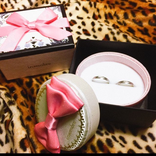 【insembre(インセンブレ)の口コミ】 一般的なシンプルデザインのリングと迷いました。素材の良さ(pt900)に差は…