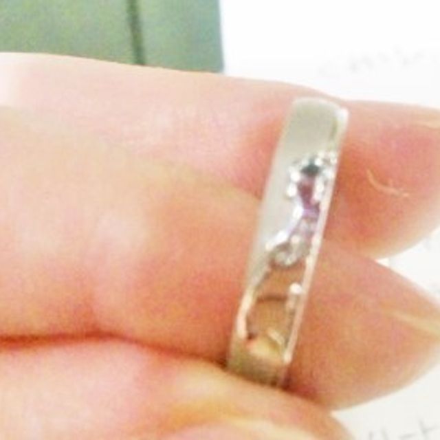 【JEWELRY  KAMATA(ジュエリーかまた)の口コミ】 一番最初に目についたのがこの楽器柄デザイン。
バイオリンを趣味でされて…